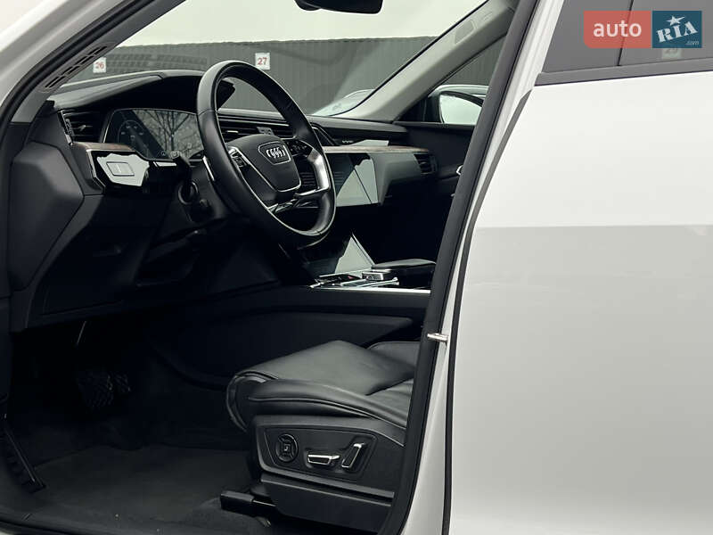 Внедорожник / Кроссовер Audi e-tron 2023 в Луцке