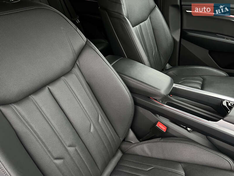 Внедорожник / Кроссовер Audi e-tron 2023 в Луцке