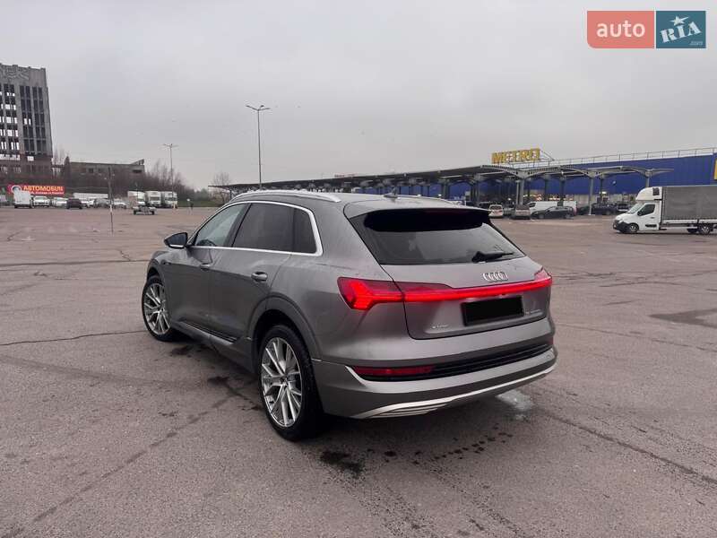Внедорожник / Кроссовер Audi e-tron 2020 в Львове фото 12 Внедорожник / Кроссовер Audi e-tron 2020 в Львове