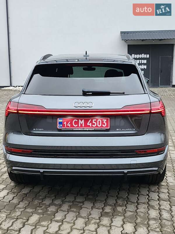 Внедорожник / Кроссовер Audi e-tron 2021 в Бориславе
