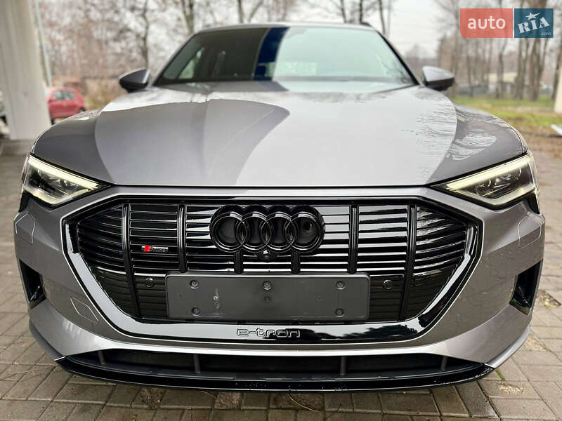 Внедорожник / Кроссовер Audi e-tron 2022 в Днепре фото 3 Внедорожник / Кроссовер Audi e-tron 2022 в Днепре
