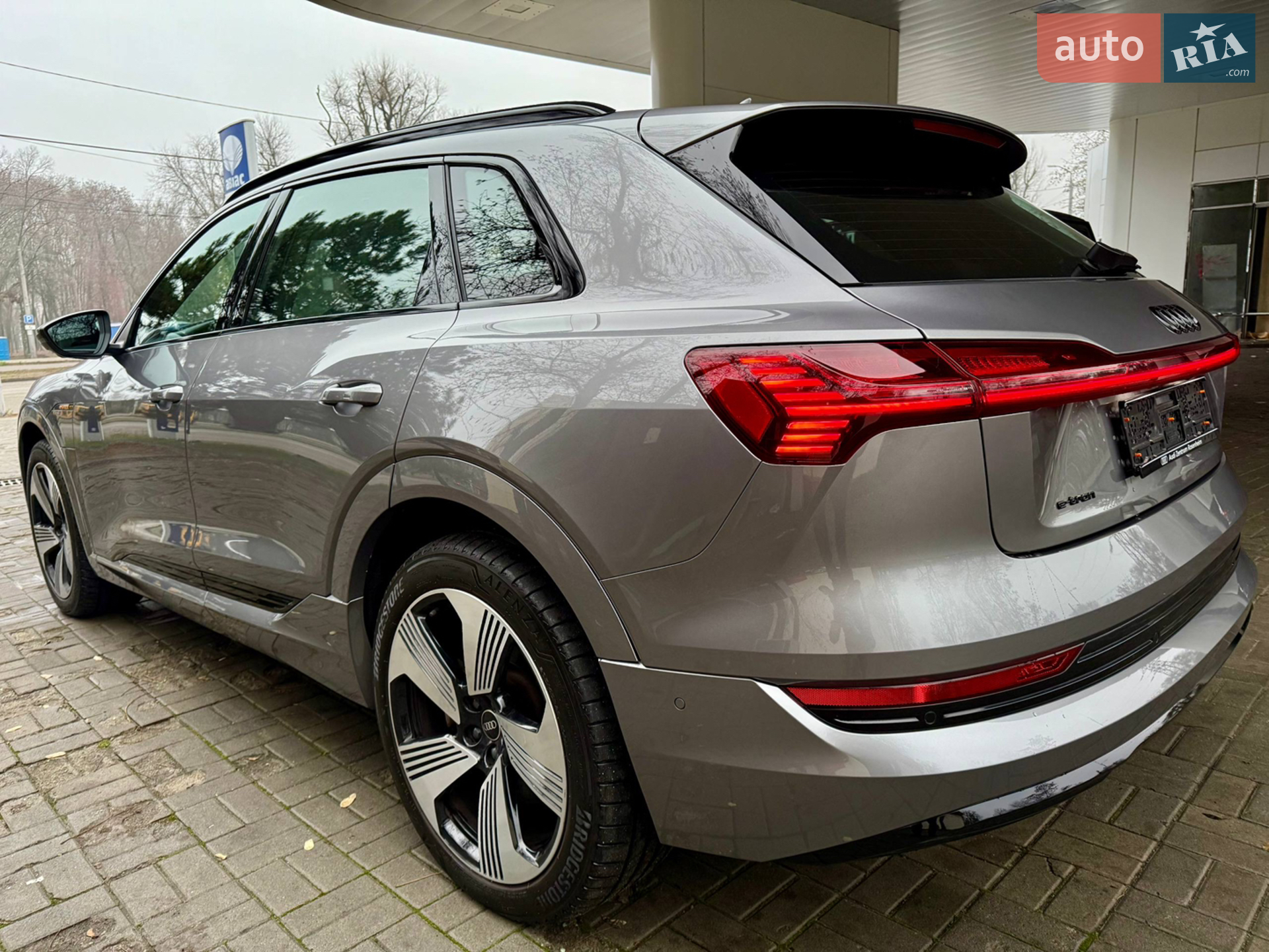 2022 Audi e-tron - мініатюра 8