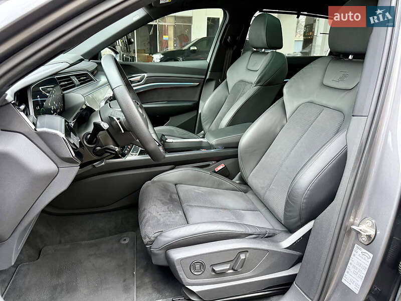 Внедорожник / Кроссовер Audi e-tron 2022 в Днепре фото 28 Внедорожник / Кроссовер Audi e-tron 2022 в Днепре