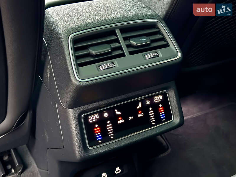 Внедорожник / Кроссовер Audi e-tron 2022 в Днепре фото 35 Внедорожник / Кроссовер Audi e-tron 2022 в Днепре