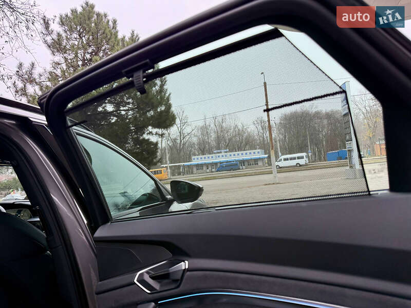 Внедорожник / Кроссовер Audi e-tron 2022 в Днепре фото 48 Внедорожник / Кроссовер Audi e-tron 2022 в Днепре