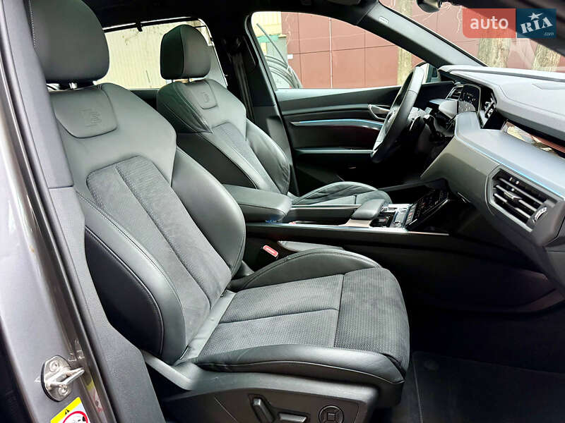 Внедорожник / Кроссовер Audi e-tron 2022 в Днепре фото 52 Внедорожник / Кроссовер Audi e-tron 2022 в Днепре