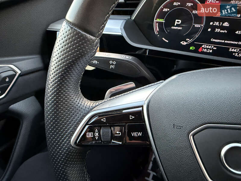 Внедорожник / Кроссовер Audi e-tron 2022 в Ужгороде