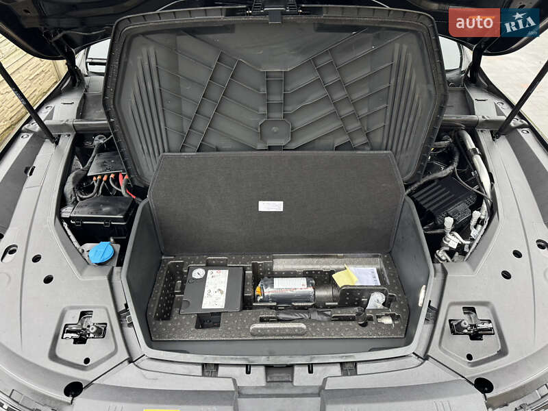 Позашляховик / Кросовер Audi e-tron 2022 в Житомирі
