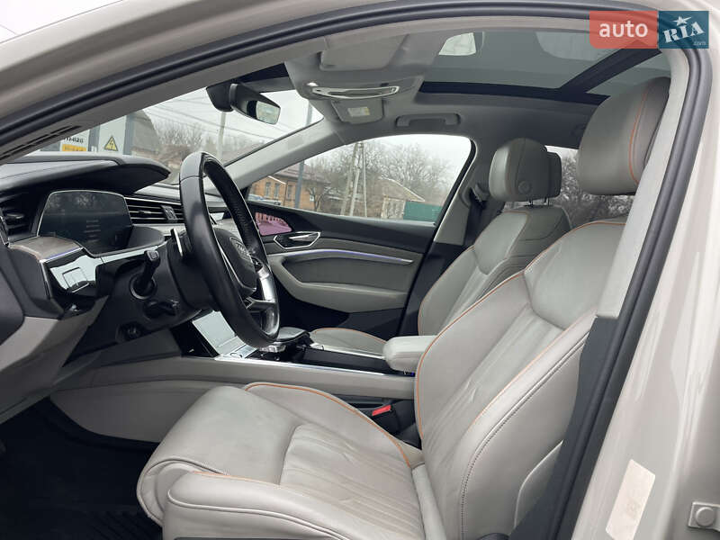 Внедорожник / Кроссовер Audi e-tron 2018 в Кропивницком