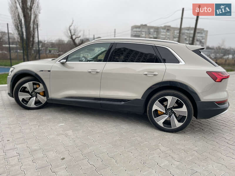 Внедорожник / Кроссовер Audi e-tron 2018 в Кропивницком