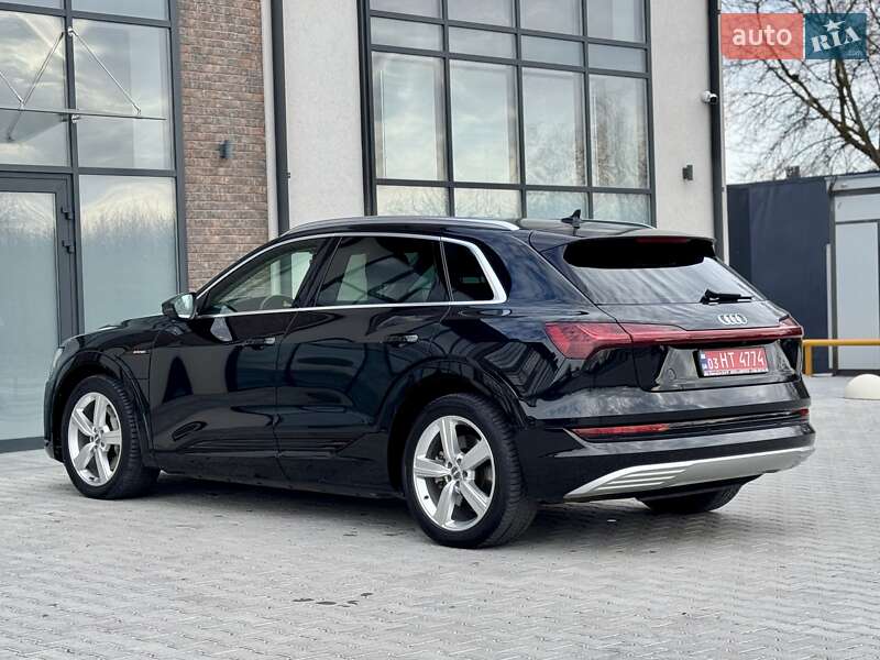 Внедорожник / Кроссовер Audi e-tron 2019 в Тернополе