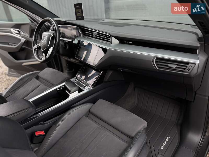 Позашляховик / Кросовер Audi e-tron 2021 в Трускавці
