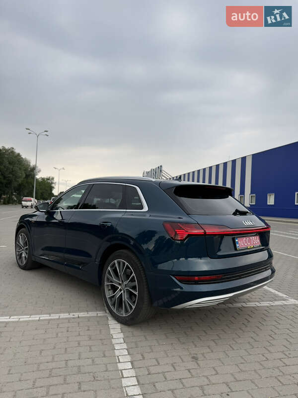 Позашляховик / Кросовер Audi e-tron 2019 в Коломиї фото Позашляховик / Кросовер Audi e-tron 2019 в Коломиї