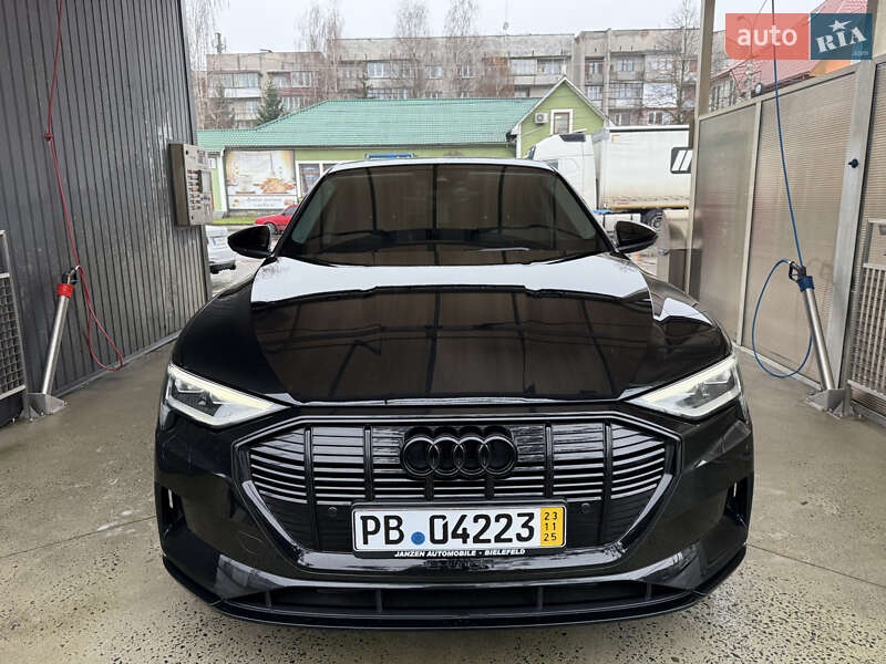 Audi e-tron 2021 Audi e-tron 2021