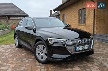 Позашляховик / Кросовер Audi e-tron 2022 в Луцьку