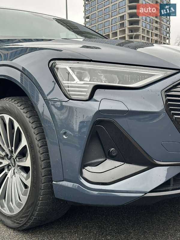 Позашляховик / Кросовер Audi e-tron 2020 в Дніпрі