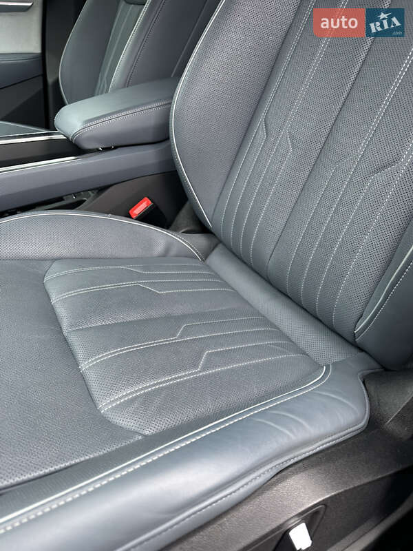 Позашляховик / Кросовер Audi e-tron 2020 в Дніпрі