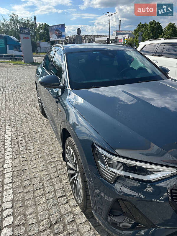 Позашляховик / Кросовер Audi e-tron 2020 в Дніпрі