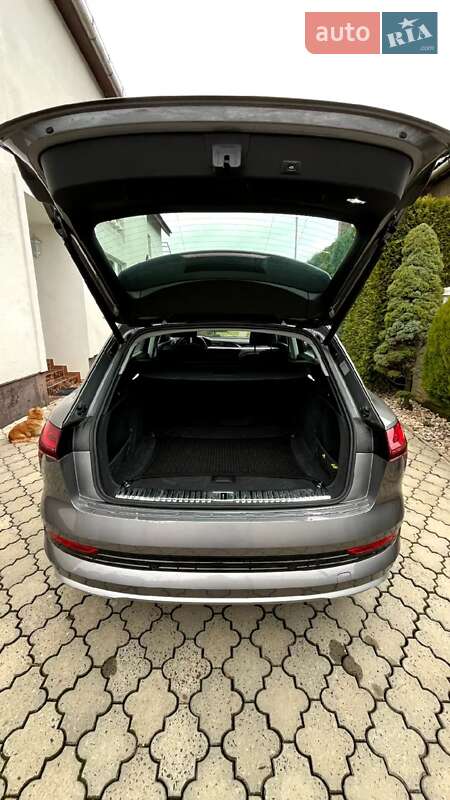 Внедорожник / Кроссовер Audi e-tron 2020 в Мукачево