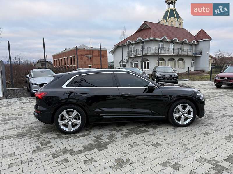 Внедорожник / Кроссовер Audi e-tron 2019 в Ужгороде фото 16 Внедорожник / Кроссовер Audi e-tron 2019 в Ужгороде