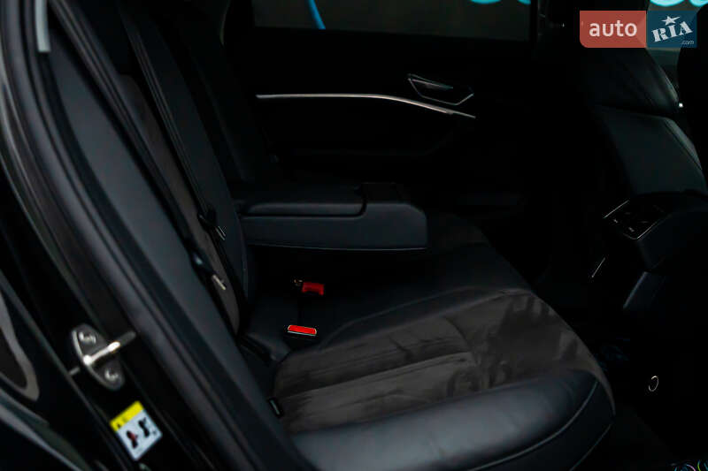Внедорожник / Кроссовер Audi e-tron 2020 в Луцке фото 50 Внедорожник / Кроссовер Audi e-tron 2020 в Луцке