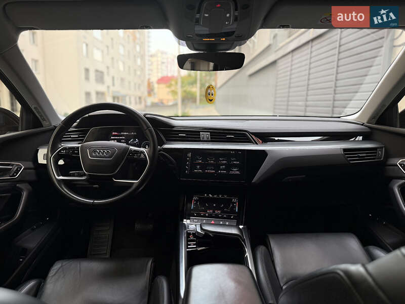 Внедорожник / Кроссовер Audi e-tron 2020 в Львове