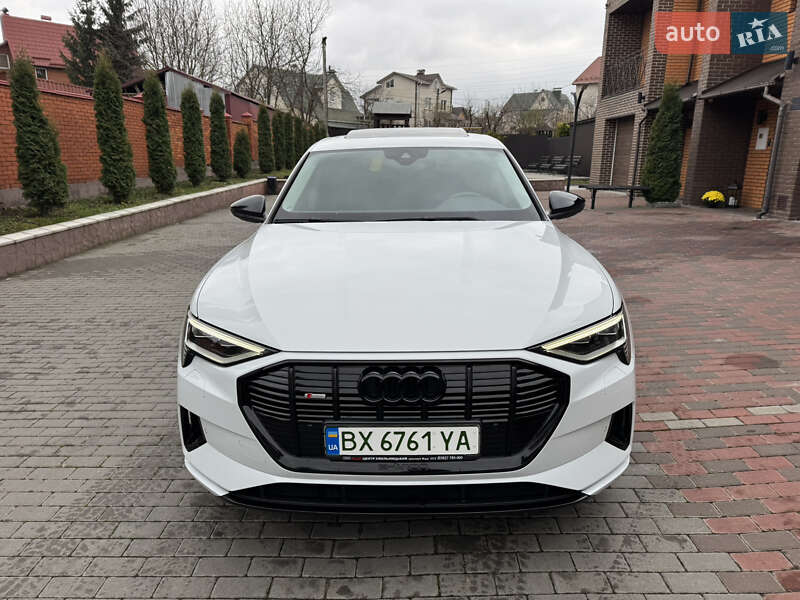 Внедорожник / Кроссовер Audi e-tron 2023 в Хмельницком