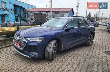 Позашляховик / Кросовер Audi e-tron 2021 в Чернівцях