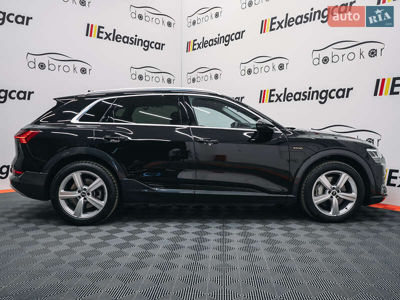 Внедорожник / Кроссовер Audi e-tron 2022 в Львове