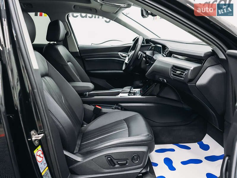 Внедорожник / Кроссовер Audi e-tron 2022 в Львове