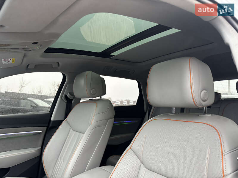 Внедорожник / Кроссовер Audi e-tron 2021 в Львове