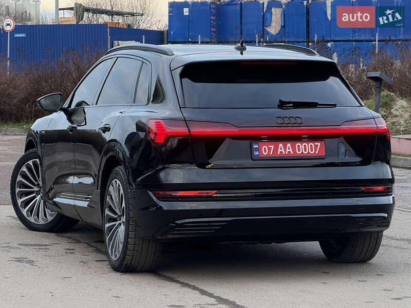Позашляховик / Кросовер Audi e-tron 2019 в Дрогобичі