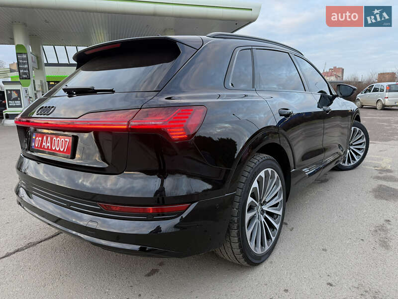 Позашляховик / Кросовер Audi e-tron 2019 в Дрогобичі