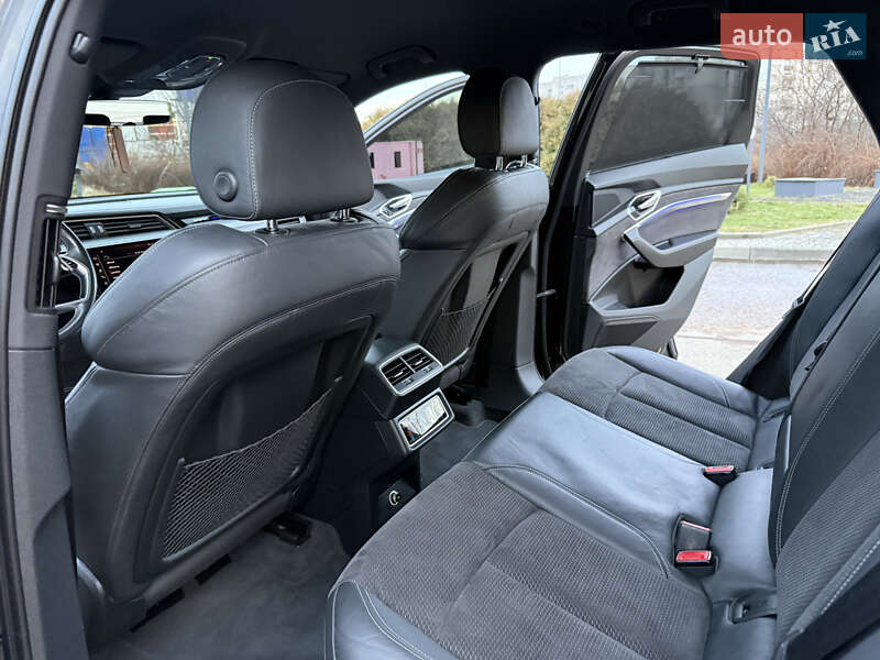 Позашляховик / Кросовер Audi e-tron 2019 в Дрогобичі