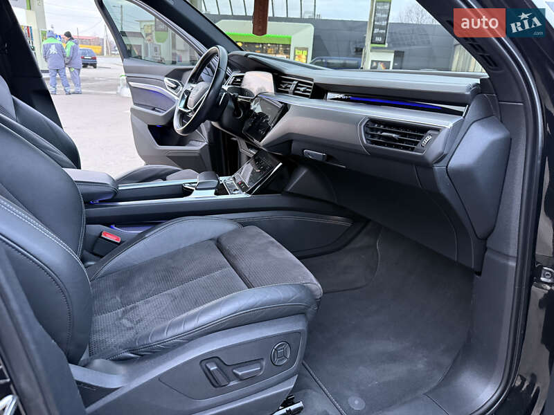 Позашляховик / Кросовер Audi e-tron 2019 в Дрогобичі