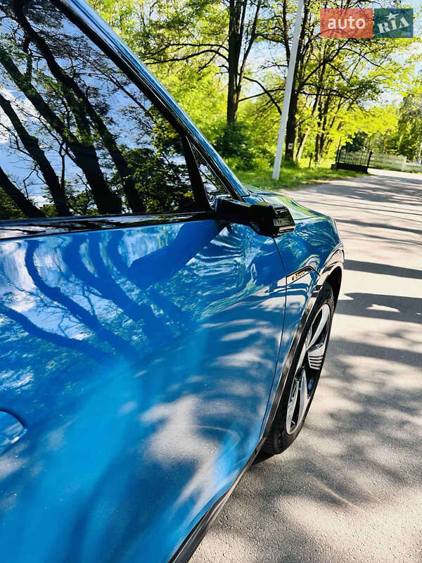 Внедорожник / Кроссовер Audi e-tron 2020 в Киеве фото 12 Внедорожник / Кроссовер Audi e-tron 2020 в Киеве