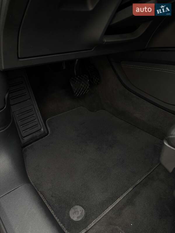 Внедорожник / Кроссовер Audi e-tron 2019 в Тернополе