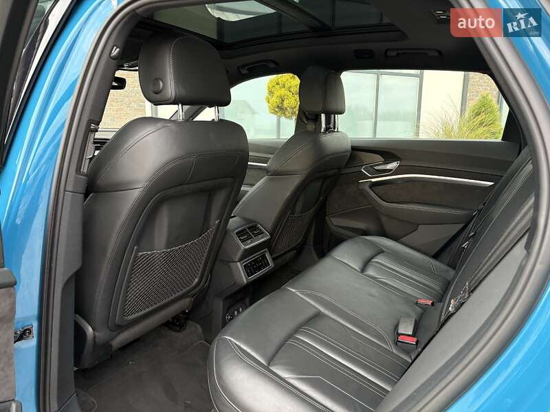 Внедорожник / Кроссовер Audi e-tron 2019 в Тернополе