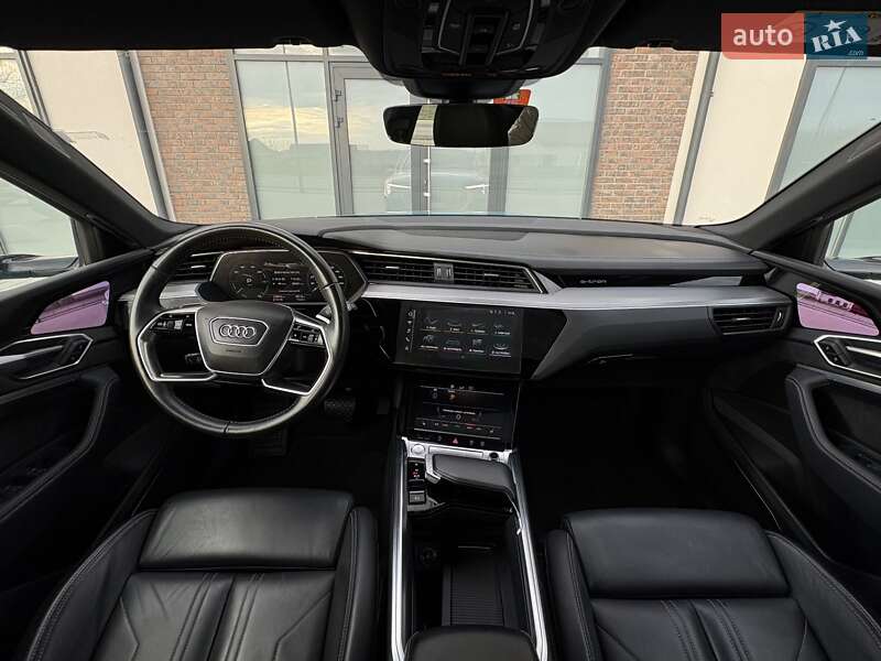 Внедорожник / Кроссовер Audi e-tron 2019 в Тернополе