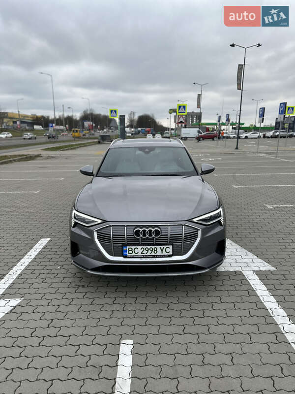 Внедорожник / Кроссовер Audi e-tron 2022 в Львове фото 2 Внедорожник / Кроссовер Audi e-tron 2022 в Львове
