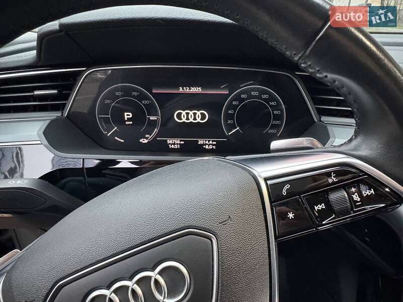Внедорожник / Кроссовер Audi e-tron 2019 в Киеве фото 19 Внедорожник / Кроссовер Audi e-tron 2019 в Киеве