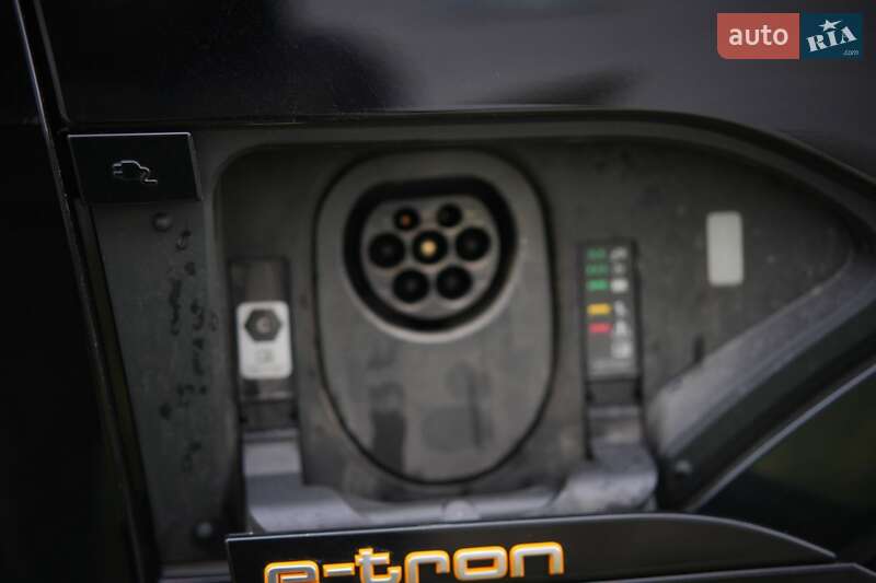 Внедорожник / Кроссовер Audi e-tron 2022 в Дубно фото 20 Внедорожник / Кроссовер Audi e-tron 2022 в Дубно