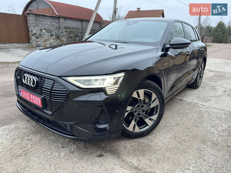 Внедорожник / Кроссовер Audi e-tron 2022 в Житомире