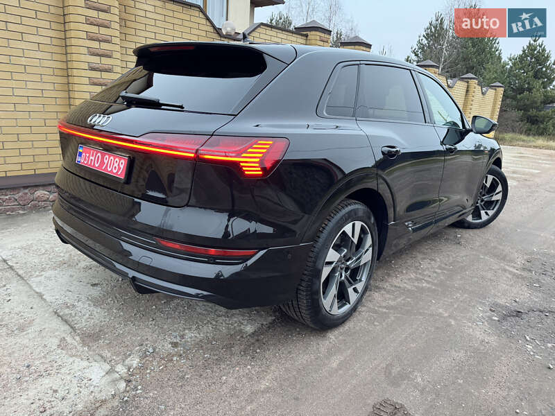 Внедорожник / Кроссовер Audi e-tron 2022 в Житомире
