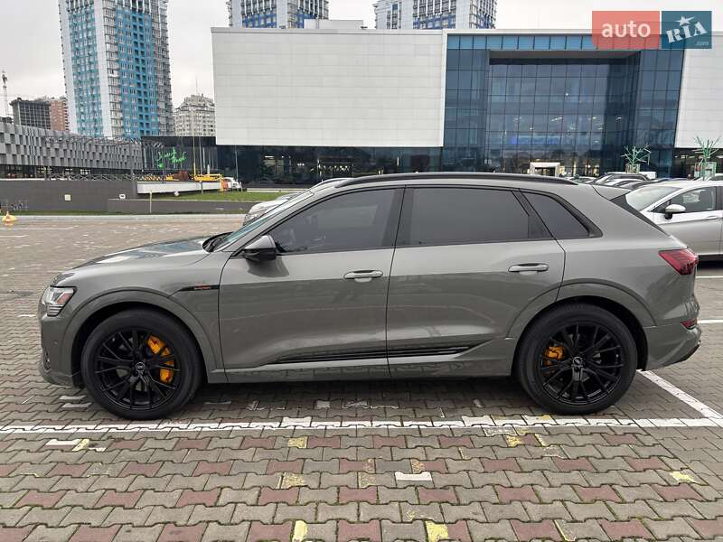 Внедорожник / Кроссовер Audi e-tron 2022 в Одессе фото 3 Внедорожник / Кроссовер Audi e-tron 2022 в Одессе