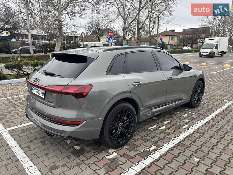Внедорожник / Кроссовер Audi e-tron 2022 в Одессе фото 6 Внедорожник / Кроссовер Audi e-tron 2022 в Одессе