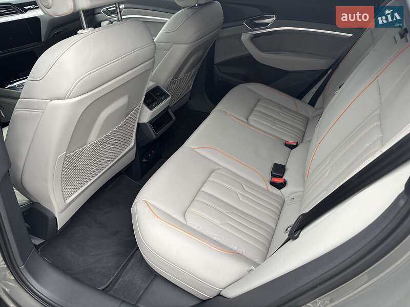 Внедорожник / Кроссовер Audi e-tron 2022 в Одессе фото 18 Внедорожник / Кроссовер Audi e-tron 2022 в Одессе