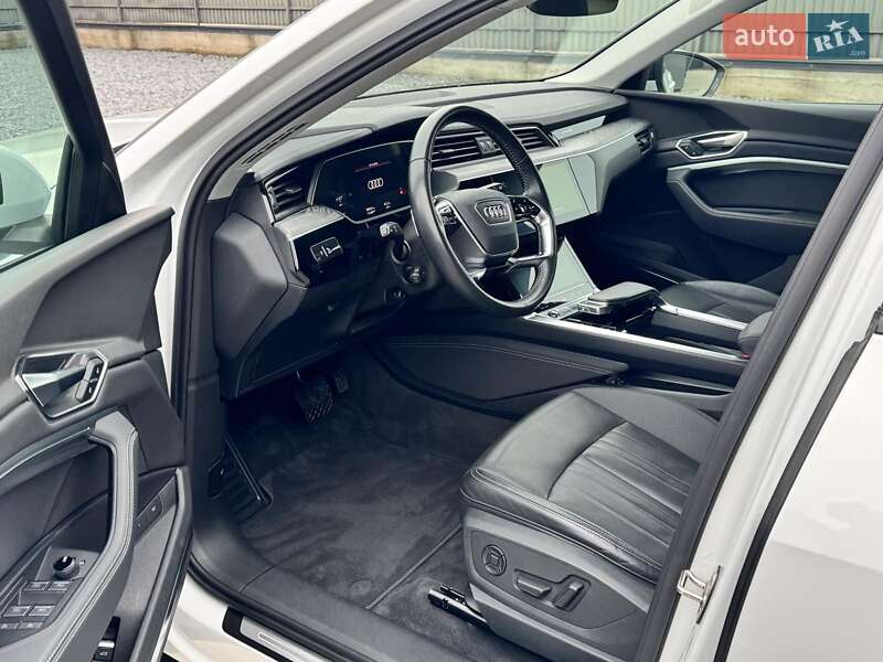 Внедорожник / Кроссовер Audi e-tron 2021 в Львове фото 10 Внедорожник / Кроссовер Audi e-tron 2021 в Львове