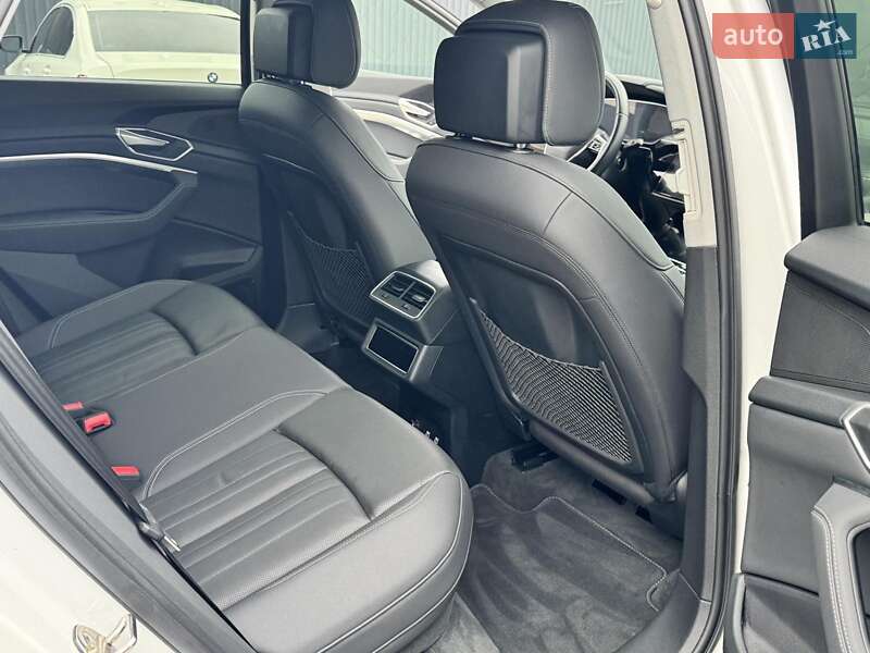 Внедорожник / Кроссовер Audi e-tron 2021 в Львове фото 21 Внедорожник / Кроссовер Audi e-tron 2021 в Львове