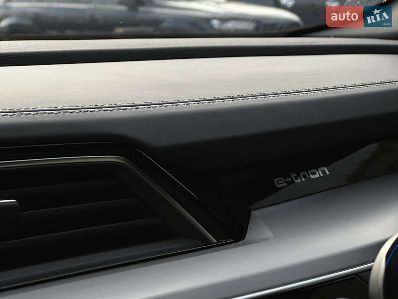 Внедорожник / Кроссовер Audi e-tron 2020 в Днепре фото 18 Внедорожник / Кроссовер Audi e-tron 2020 в Днепре